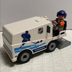 Playmobil 9213 NHL Zamboni w/Driver - Complete